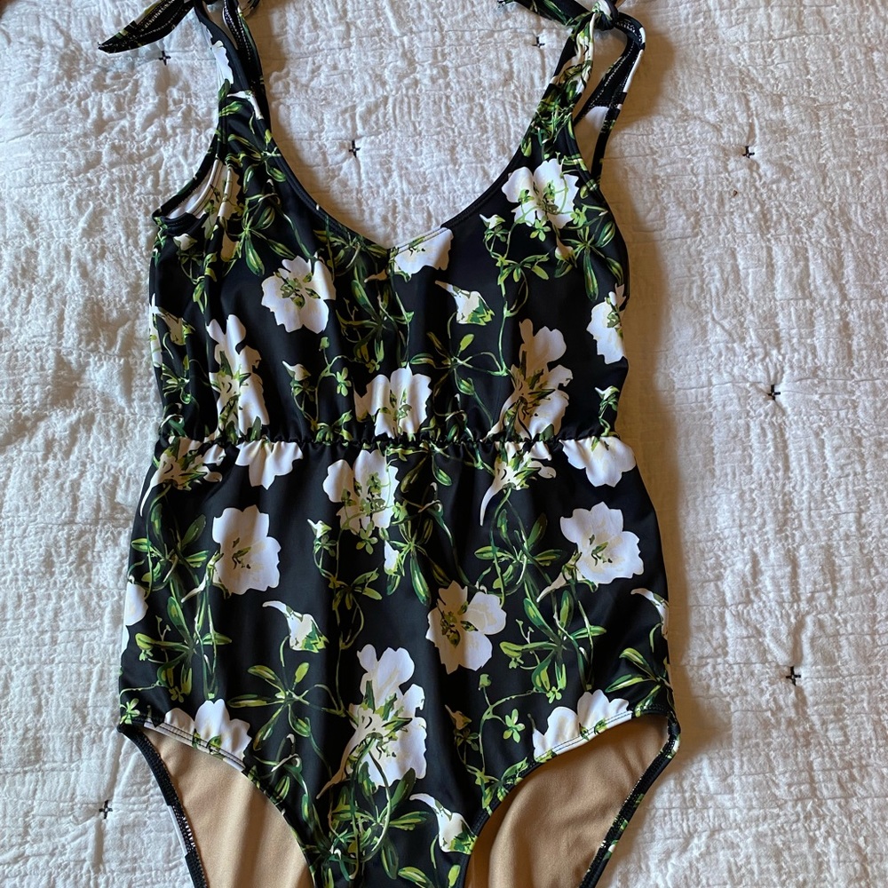 Kortni Jeane Small one-piece EUC